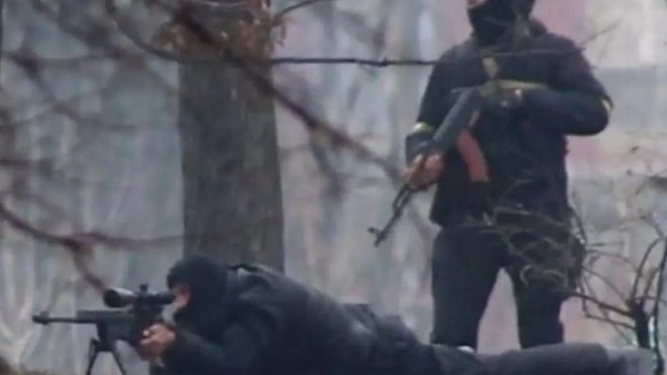 Söz konusu iddialar, mafya ve terörizm üzerine uzun yıllar çalışmış olan gazeteci Ezio Gavazzeni’nin araştırmasından doğdu.