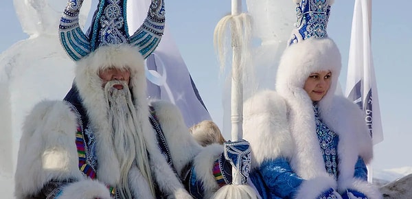 Oymyakon’un kültürü, Yakut geleneğinin izlerini taşımaya devam ediyor.