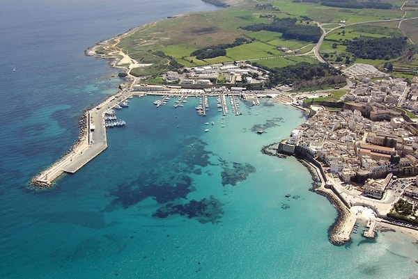 4. İtalya'nın Otranto şehri hangi padişah döneminde fethedilmiştir?