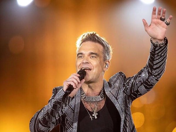 Dünyaca ünlü pop yıldızı Robbie Williams, kullandığı zayıflama iğnesi sebebiyle görme kaybı yaşadığını açıkladı.