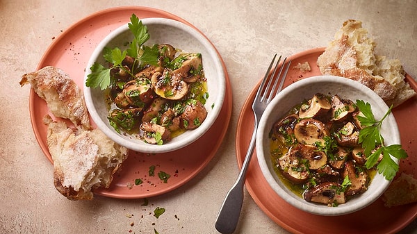 Mantar Yemeği ve Çıtır Ekmek