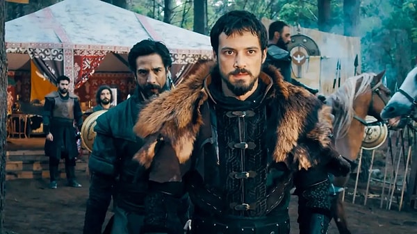 Burak Özçivit'in 4 milyon liralık bölüm başı ücreti kabul görmeyince Kuruluş Osman macerası son bulmuştu.