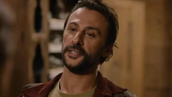 Taşacak Bu Deniz'in sevilen karakteri Gezep'e hayat veren Onur Dilber, Demet Akalın'ın diziyi izlemesine verdiği tepkiyle gündem oldu.