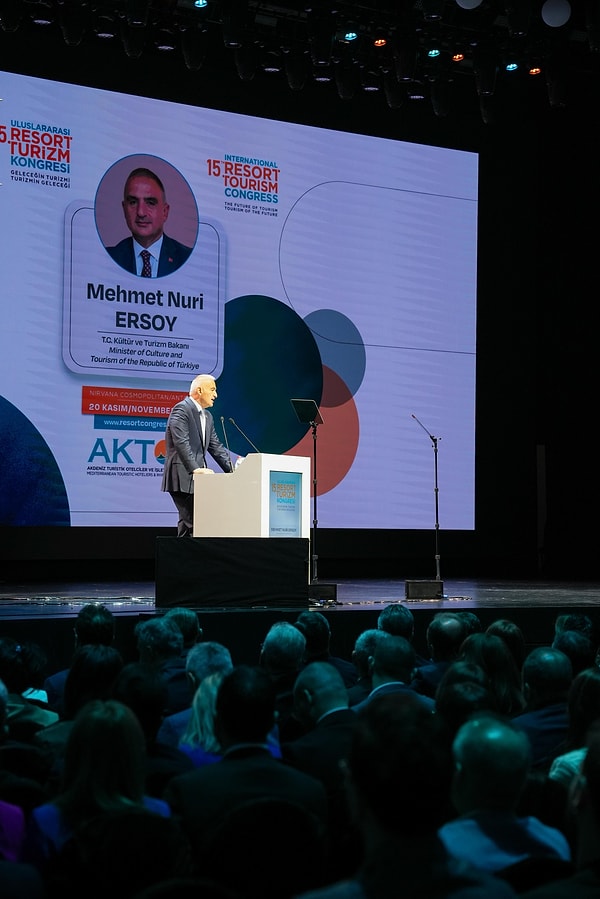 “Önümüzdeki yıllar, yeni rekorlarla Türk turizmini küresel arenada zirveye taşıdığımıza şahitlik edecektir”