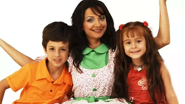 Çoğumuzun "Bez Bebek Nana" olarak tanıdığı Evrim Akın birkaç gündür gündemden düşmüyor.