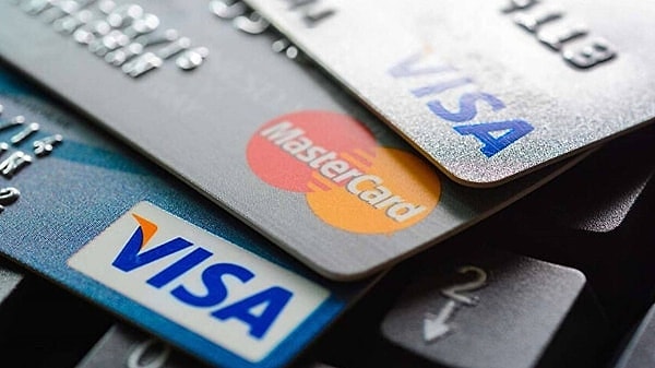 Bazı firmalar uyarı yapmazken bazı firmalarda tüketicilere puanları hatırlatılıyor.