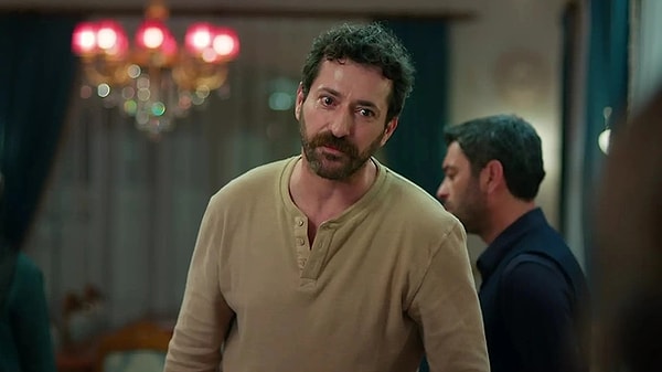 Reyting uzmanı, Uzak Şehir'in en çok reyting alan sahnelerini paylaştı.