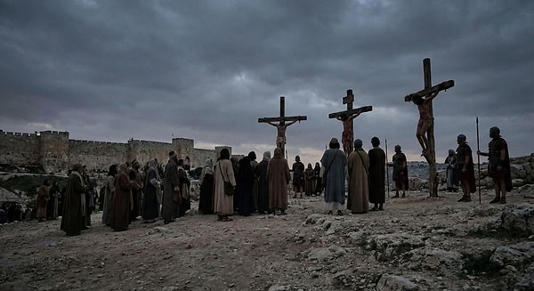 Bir kullanıcı Hz. İsa'nın çarmıha gerilişini o yerin konumu ve o anın tarihini girerek böyle çizdirdi.