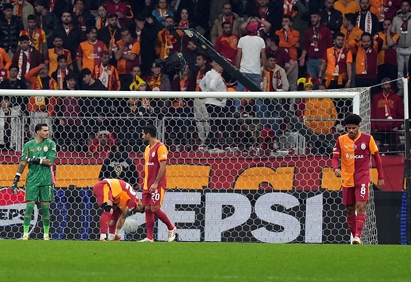 Galatasaray, Şampiyonlar Ligi’ndeki kritik maçta U.S Gilloise karşısında sahadan puansız ayrıldı.