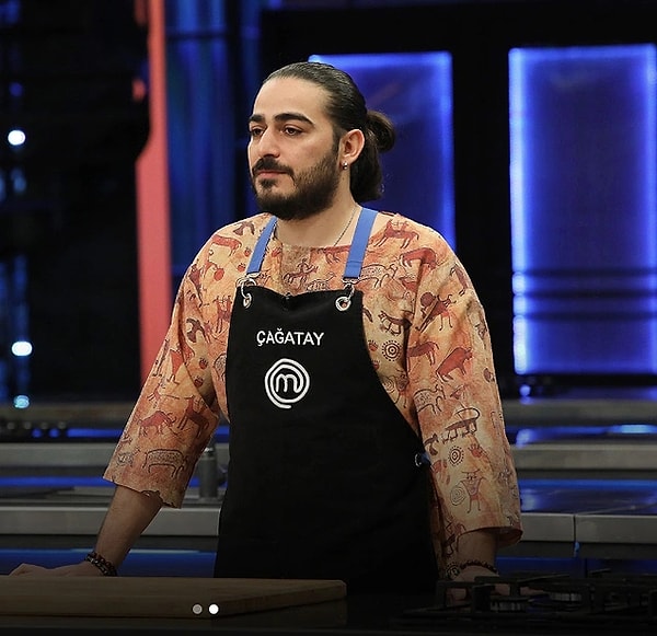 MasterChef Türkiye'de ilk ceketi giyen Çağatay oldu.