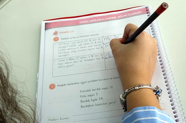 Başarısının sırrı düzenli ve disiplinli çalışma.