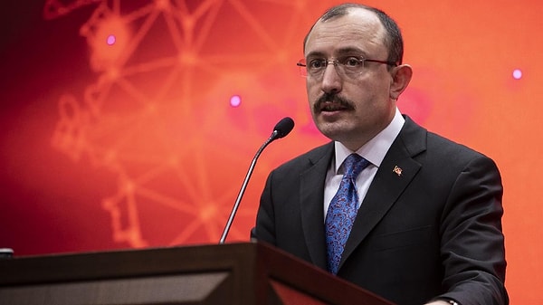 Plan ve Bütçe Komisyonu Başkanı Mehmet Muş, 30 bin liralık seyyanen zamdan 30 bin kişinin yaralanacağını açıkladı.