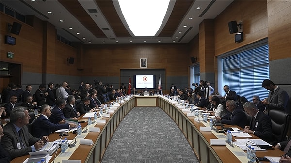 Türkiye Büyük Millet Meclisi (TBMM) Adalet Komisyonu, 11'inci Yargı Paketi'ni 2 gün süren görüşmeler sonunda kabul etti.