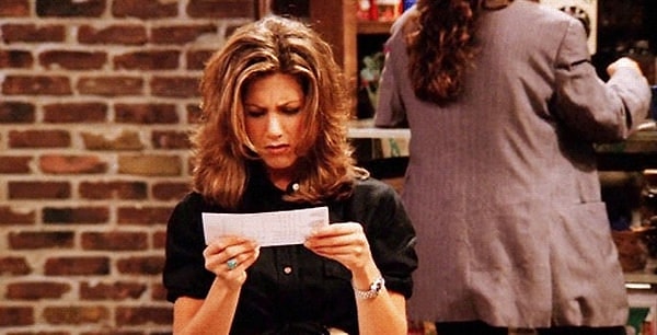 Özgeçmişinizi temiz ve profesyonel bir görünüme kavuşturmak için ilk yapmanız gereken şey CV formunuzda bulunan gereksiz bilgileri elemek olacaktır.