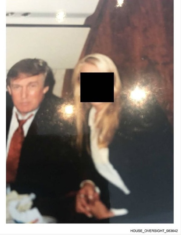 The world is buzzing about these images! Photos of Trump have emerged from the Epstein archives.