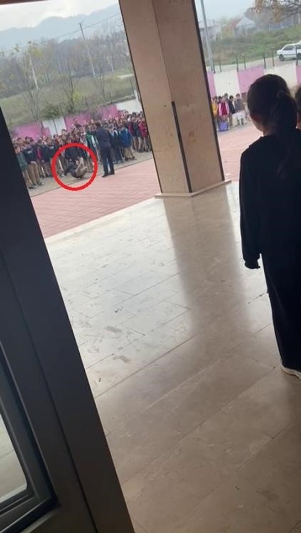 Olay, geçtiğimiz cuma günü Ömer Osman Çağlayan Ortaokulu’nda meydana geldi.