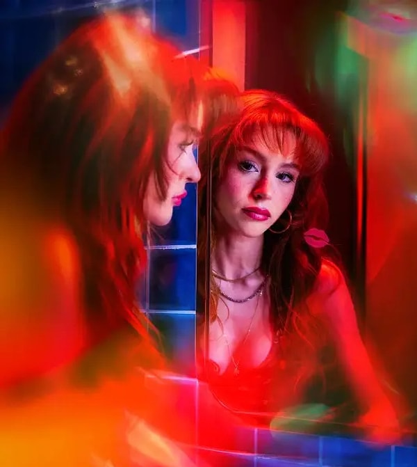 Evrim Akın'la ilgili iddialarıyla son dönemde gündem olan Asena Keskinci'nin müstehcen sahneleriyle gündem olan dizisi Jasmine hakkında RTÜK bugün inceleme başlattı.