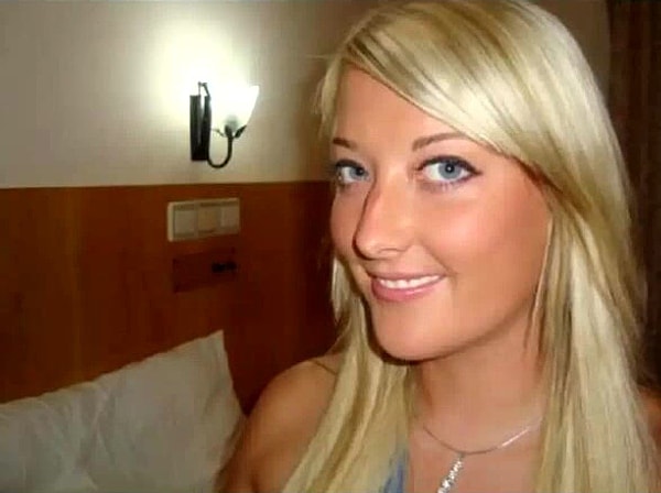 İngiltere’de yaşayan 41 yaşındaki Leanne Abeyance, daha uygun fiyatlı olduğu için Türkiye’de diş tedavisi yaptırma kararı aldı.