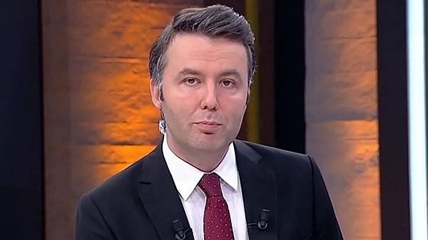 Habertürk TV Genel Yayın Yönetmeni olan Mehmet Akif Ersoy, uyuşturucu operasyonunda gözaltına alınmış ve kanaldaki görevine son verilmişti.