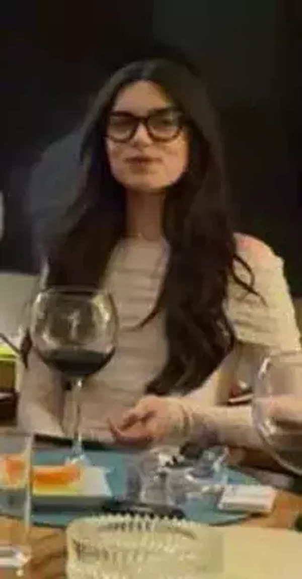 Maria Avdienko, a 25-year-old tourist who visited Istanbul for vacation, claimed to have been attacked by Büşra Karakaş at a birthday party held in a book office in Beşiktaş.