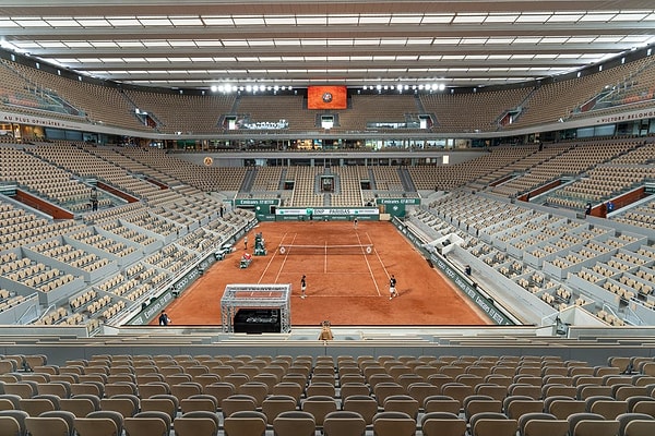 Karda ve yağmurda bu oyuncular nasıl tenis oynayacak ki? Bir çaresini bulmuşlar!