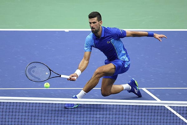 7. Geri düştüğü maçlarda bile sakin kalarak oyunu çevirebilen Novak Djokovic!
