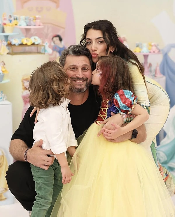 Moda dünyasının dikkat çeken isimlerinden biri olan Rachel Araz, sosyal medyada paylaştığı içeriklerle ve yaşam tarzıyla sık sık gündeme geliyor.