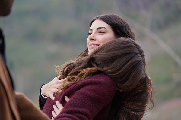 Taşacak Bu Deniz'in Esme'si Deniz Baysal, setten TikTok paylaşımlarına devam ediyor.