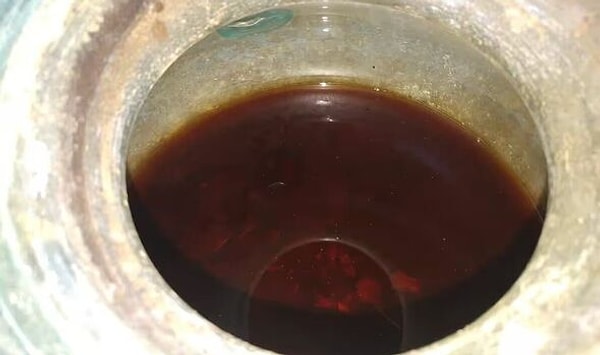 Şarap, altın yüzük ve küller aynı kapta saklandı