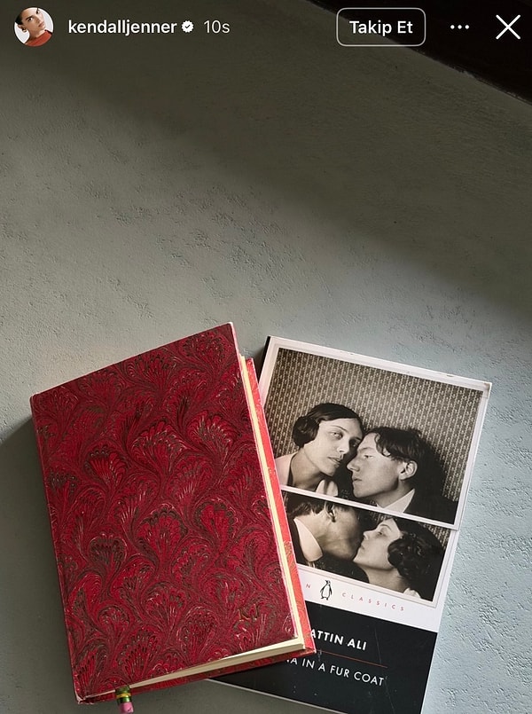 Son olarak da dünyaca ünlü model Kyle Jenner'ın Kürk Mantolu Madonna'yı Instagram hesabından paylaşması sosyal medyayı ayağa kaldırdı.