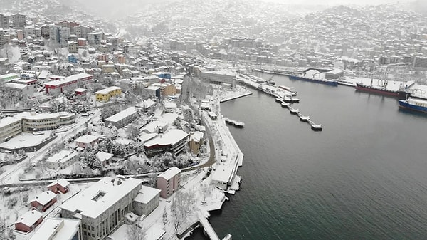 Düzce'de de bir günlük tatil ilan edildi.