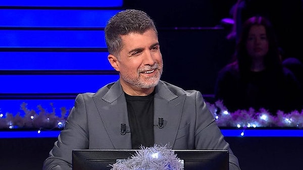 Kim Milyoner Olmak İster'in yılbaşı özel bölümüne Özcan Deniz konuk oldu.