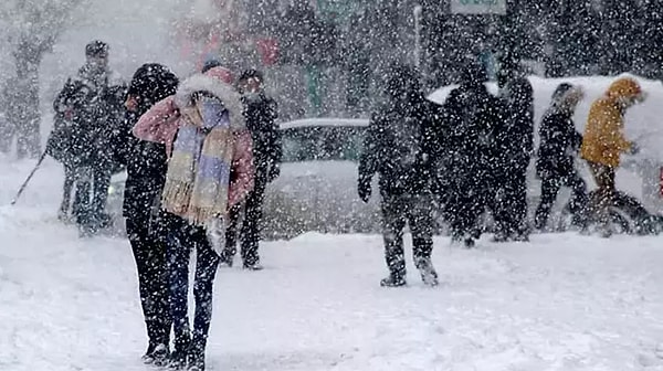 Lodos ve fırtına uyarısı var.