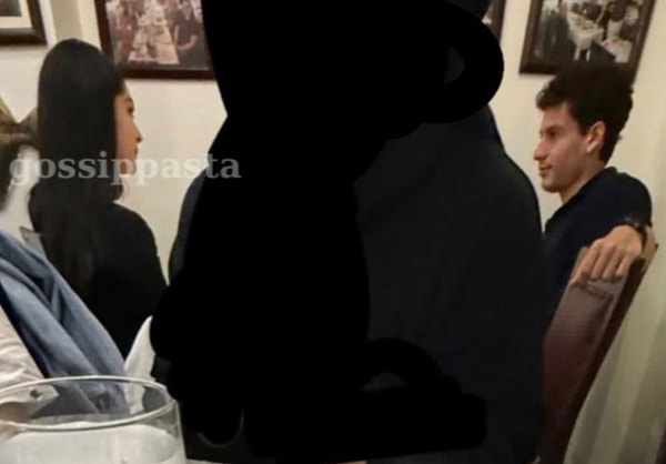 Tam bu söylentiler dinerken Cemre Baysel’in adı bu kez yarış pilotu Cem Bölükbaşı ile anılmaya başladı.