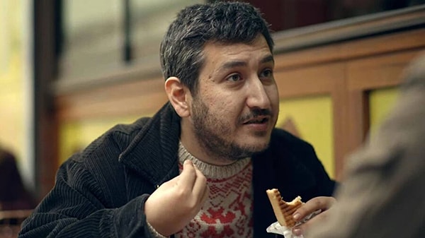 Son yılların en sevilen komedyenlerinden biri olan Feyyaz Yiğit, yaptığı işlerle adından sıkça söz ettiriyor.