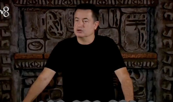 Survivor kurallarını bilmeyen Ramazan'a Acun Ilıcalı'dan yanıt gecikmedi.