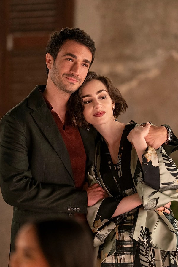 Netflix, Emily in Paris dizisine 6. sezon için yeşil ışık yaktığını açıkladı.