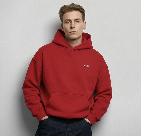 5. Gardırobu yenileme vakti: Tişört, hoodie ve sweatshirt koleksiyonlarında 3 al 2 öde fırsatı başladı!