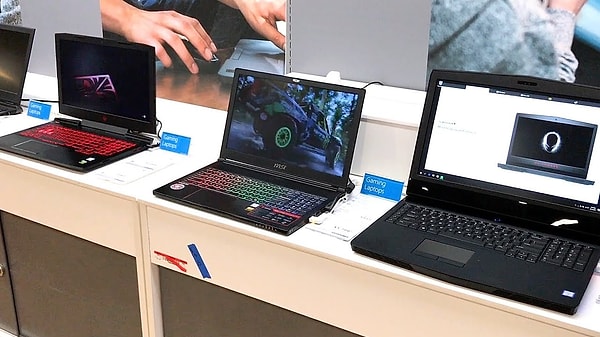 Şirketler yapay zekaya milyarlarca dolar yatırıyor.