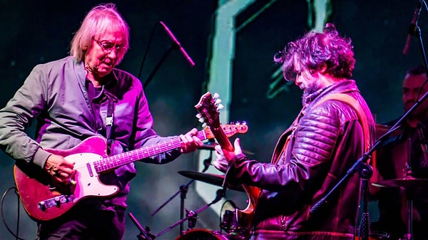 Nesilleri birleştiren o zamansız parçayı yarattılar.