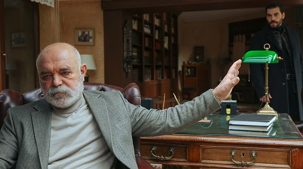 Show TV ekranlarının sevilen işlerinden Veliaht, flaş değişikliklerle gündemde.