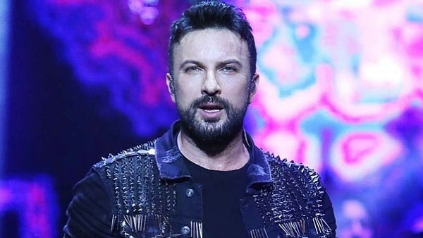 Tarkan sekiz konserlik serinin üçüncüsü için yine Volkswagen Arena sahnesindeydi.
