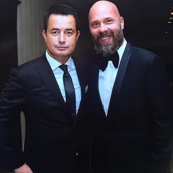 Esat Yontunç'un Kariyer Hayatı