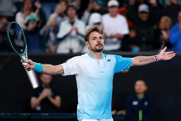Stan Wawrinka ayakta alkışlandı.