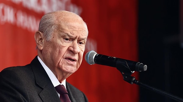 Devlet Bahçeli karara tepki gösterdi.