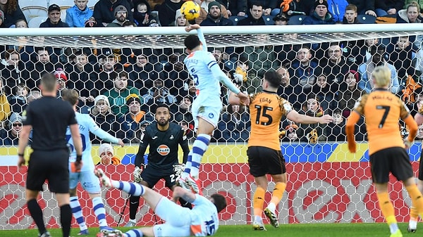 Hull City, Swansea'yi de yenerek zirveye yürüyor.