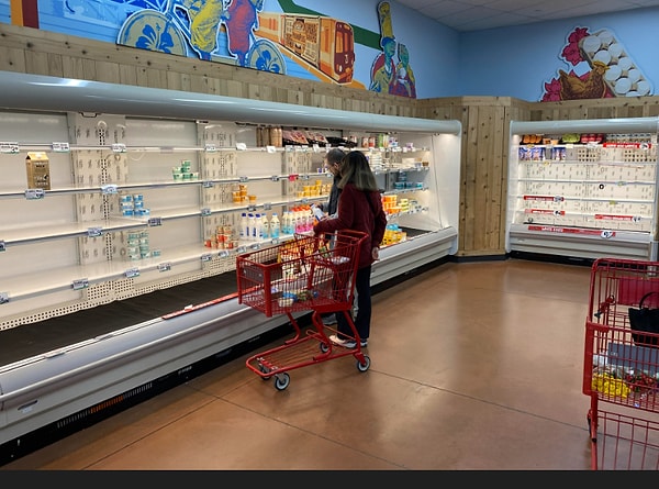 ABD’de marketler adeta yağmalandı.