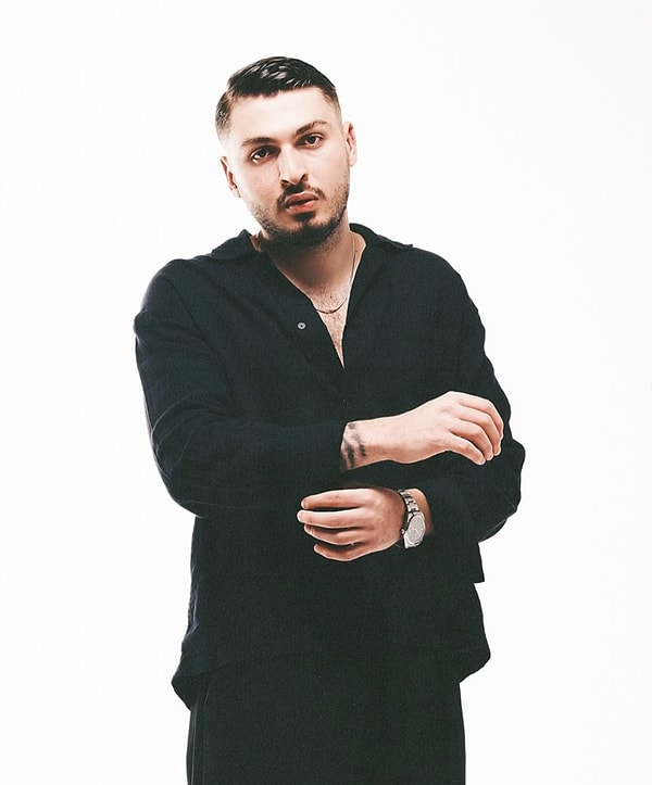 Geçtiğimiz dakikalarda Blok3'ün başta "Kusura Bakma" olmak üzere birçok şarkısı Spotify'dan kaldırıldı.