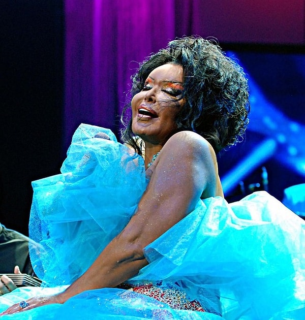 Magazin gündemi bu kez usta sanatçının yaptığı espriyle hareketlendi.