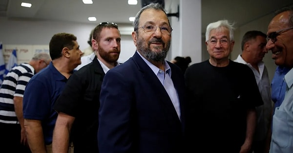 Former Israeli Prime Minister Barak has stayed at Epstein's New York apartment on multiple occasions.